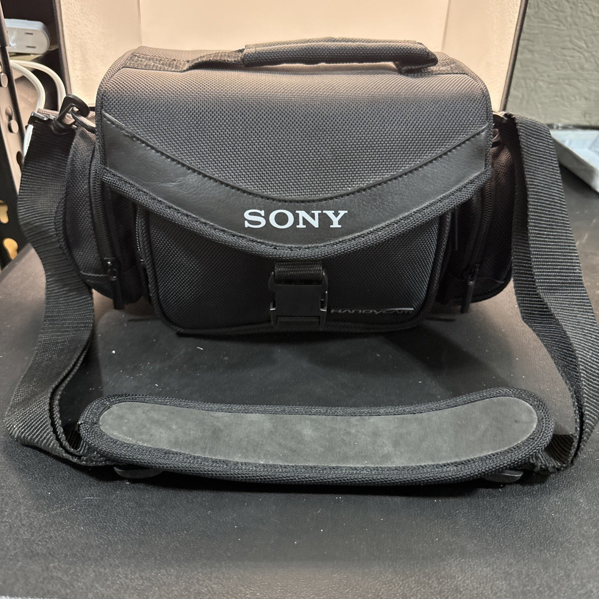 Sony Handycam HI8 Camcorder Black Carrying Case Bag w/ Shoulder Strap